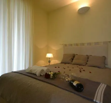 Διαμέρισμα Camelia Lenno